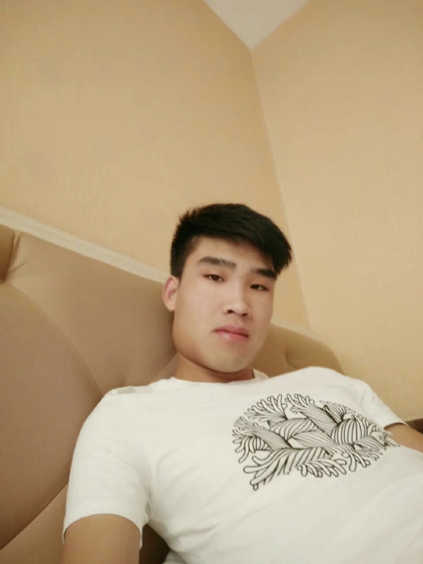 谁不曾孤单上路的第一张照片--福清交友网