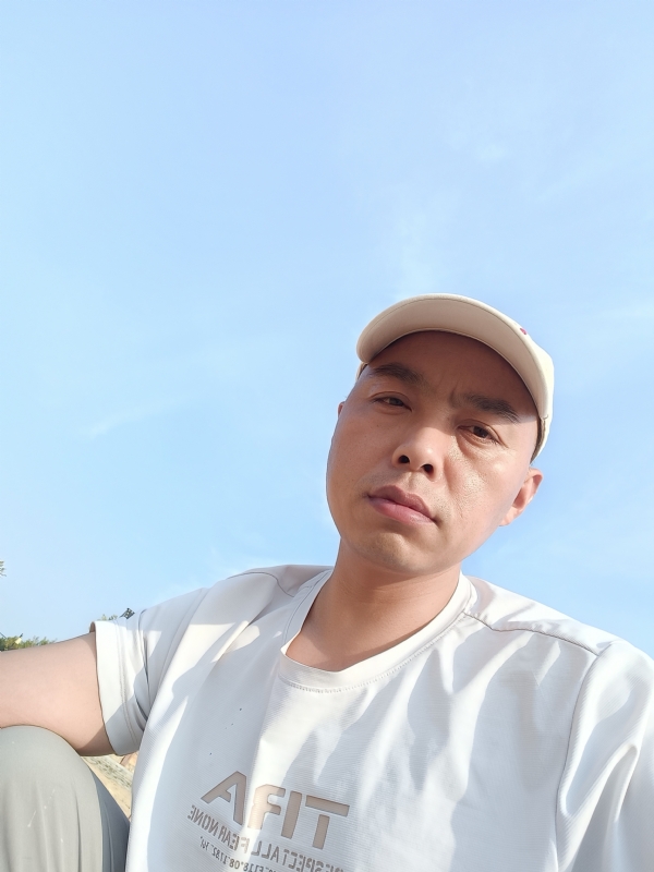 哥哥的第一张照片--福清交友网