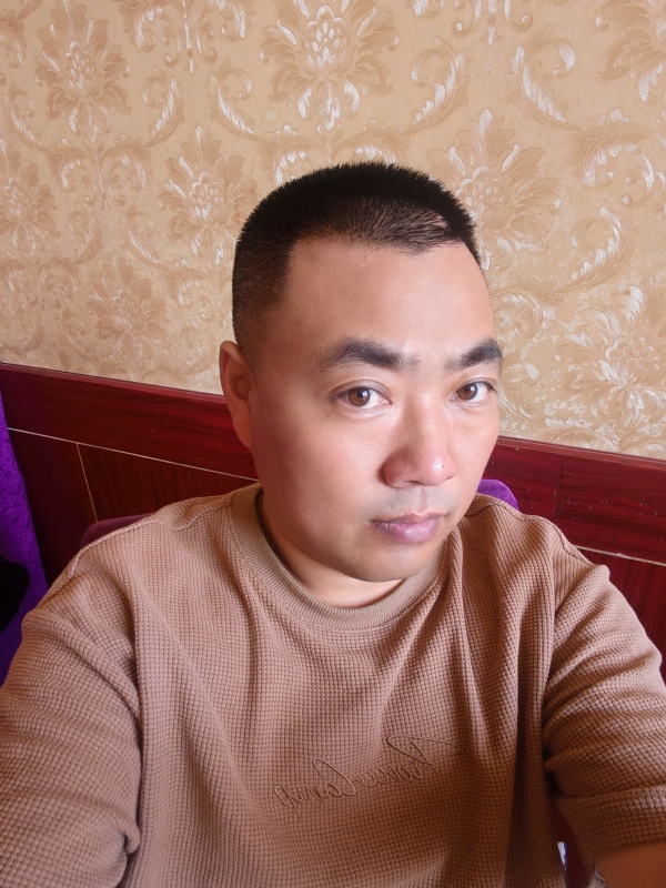 擦亮眼睛向前看的第二张照片--福清交友网